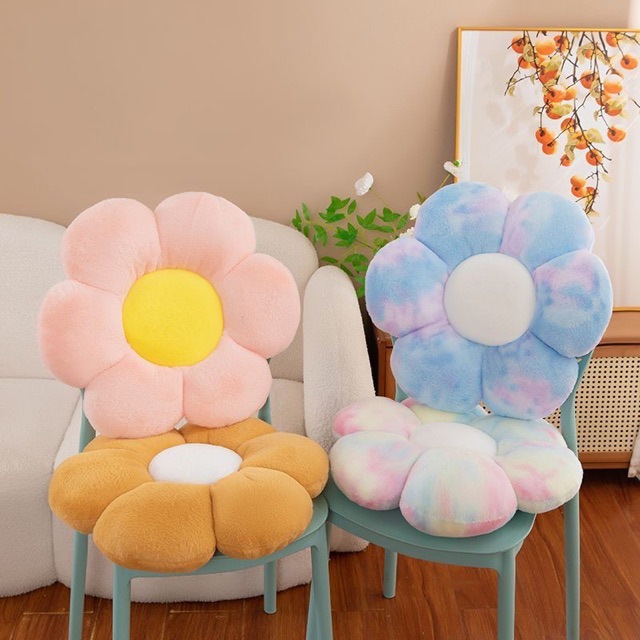 跨境六瓣花朵坐垫毛绒抱枕太阳花沙发靠垫渐变花瓣蒲团代发扎染