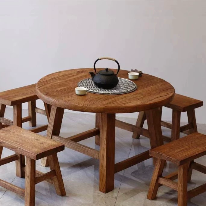 Круглый старый вяза, чайный стол для приготовления чая, небольшой крытый угольный горячий горшок стол, балкон, открытый барбекю, чайный стол