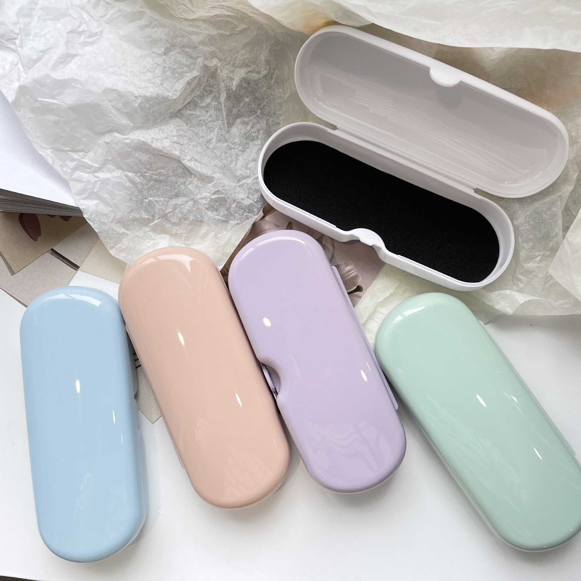 Simple glasses case for women, portable, anti-stress, lightweight eye box for students, solid color myopia sunglasses storage box BH290