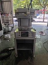 出二手气动丝印机200400半自动丝印机