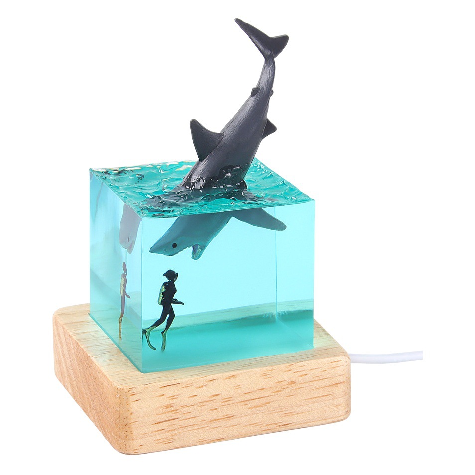 海洋樹脂5センチキューブクジラザトウクジラ置物ミニ夜光小夜灯誕生日プレゼントアクセサリー