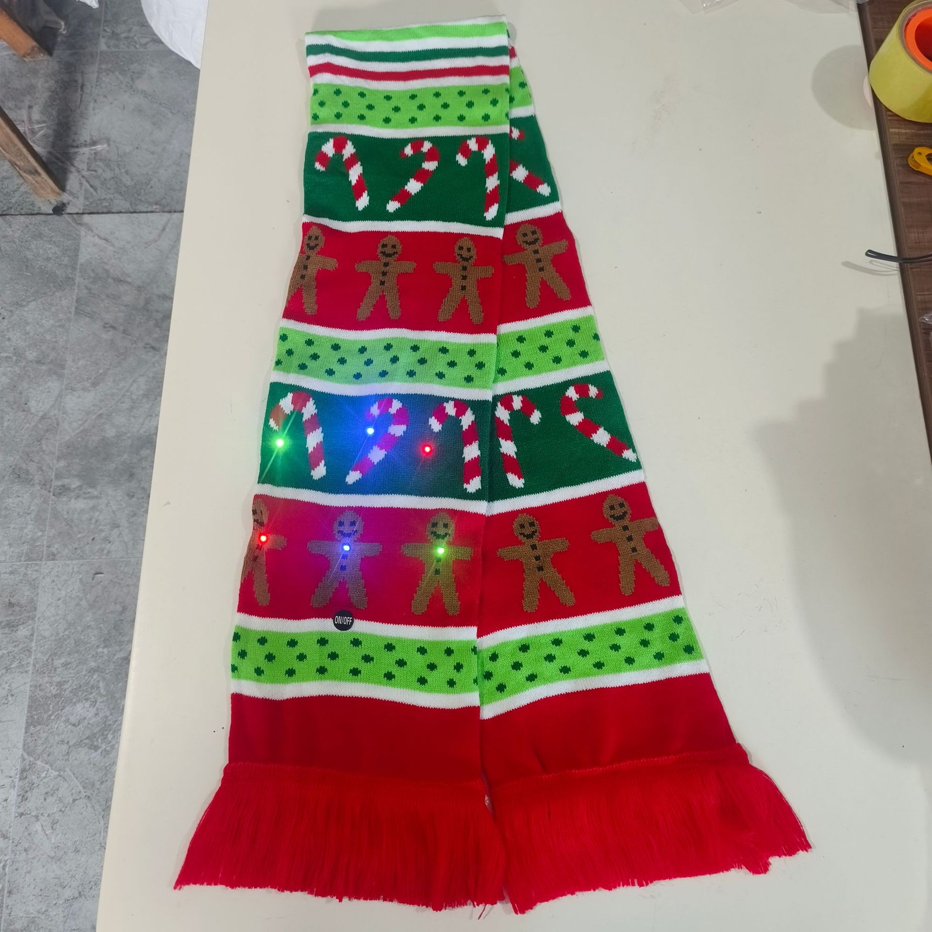Spot árbol de Navidad sombrero bufanda con luz LED deslumbrante traje de dos piezas letras de punto animal jacquard fan bufanda