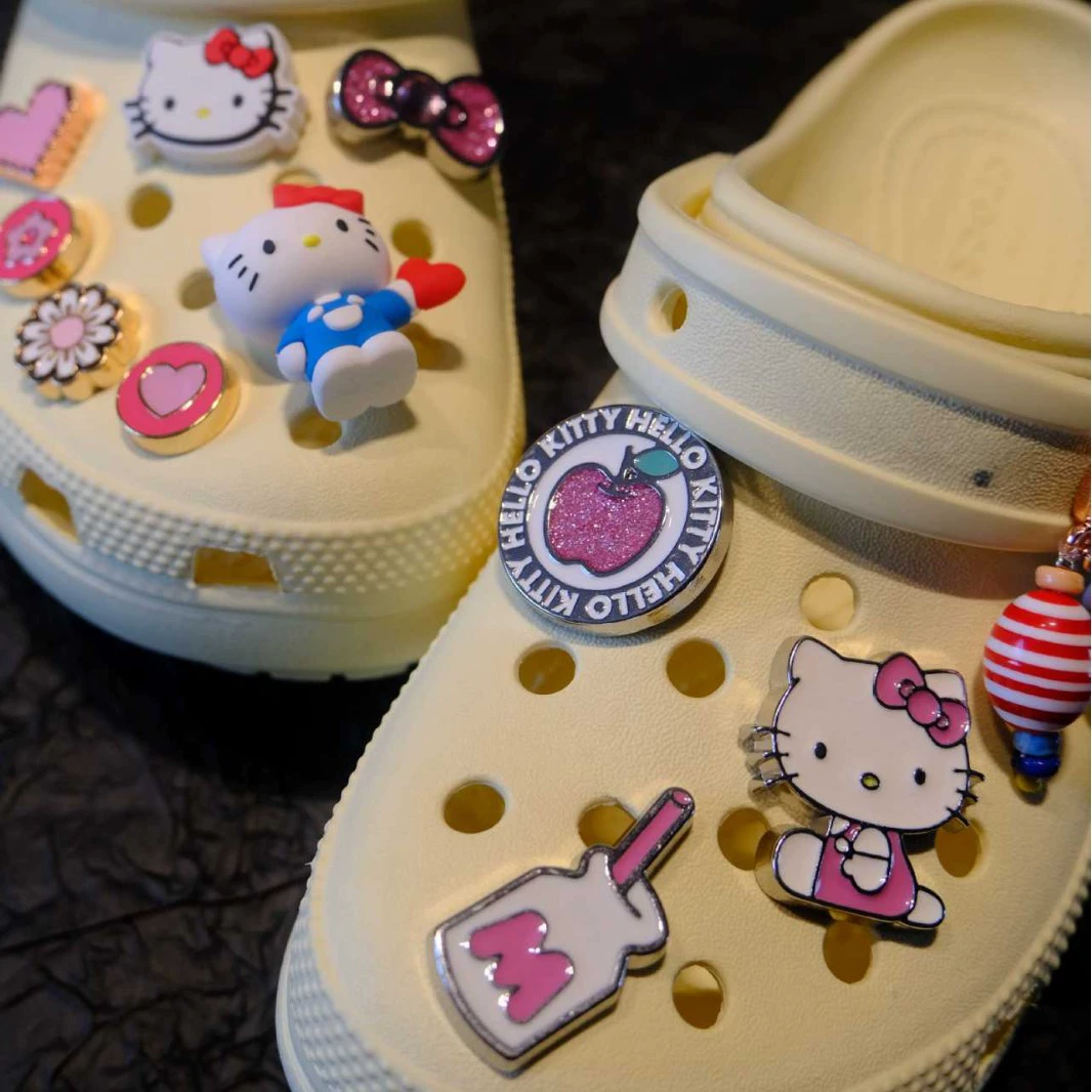 Hello kitty, cartoon footwear buckle, removable accessory