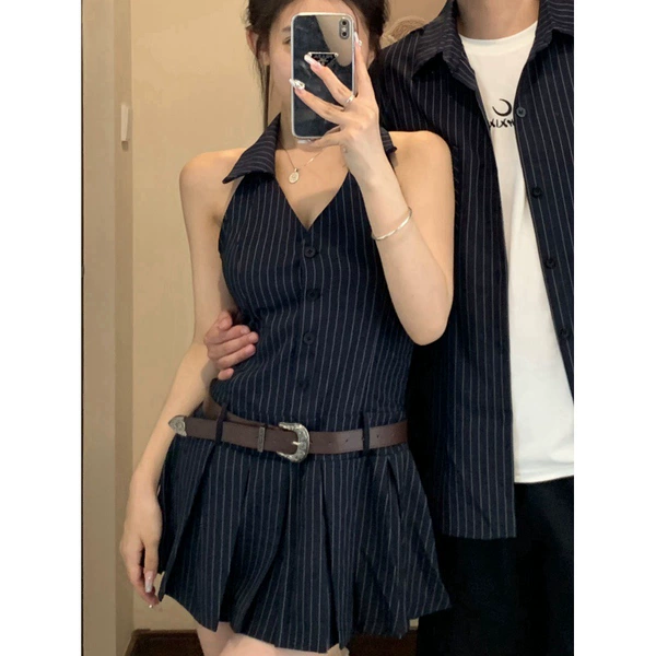 Skirt, belt
