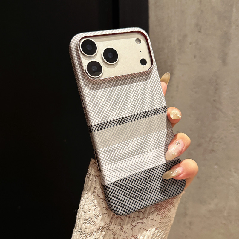 Suitable for Iphone18Promax Kevlar Patterned Phone Case Apple 17 Ultra-Thin Carbon Fiber Skin-Feel 16 Protective Case Suitable for Iphone18Promax Kevlar Patterned Phone Case Apple 17 Ultra-Thin Carbon Fiber Skin-Feel 16 Protective Case