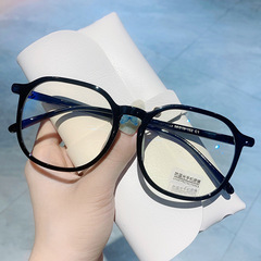 Black-framed glasses for women without makeup, myopia can be equipped with a degree of astigmatism. Internet celebrity Korean version of the trendy ins style makes the big face slimmer.