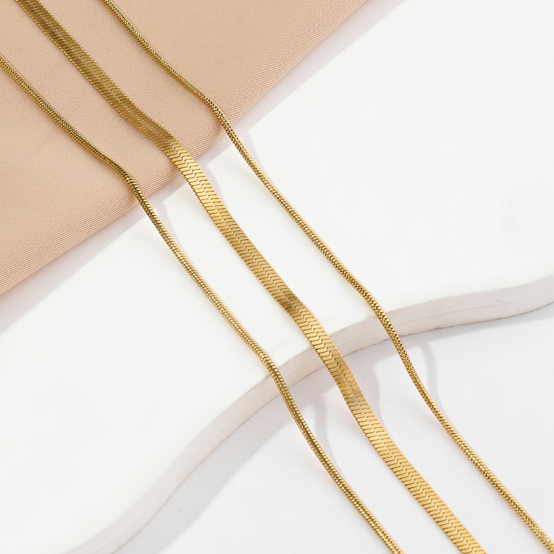 Multi-layered Titanium Snake Bone Chain Necklace Minimalist Style_voghion.com