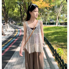 实拍 夏季薄款钩花镂空针织罩衫上衣带胸垫一体吊带背心两件套装