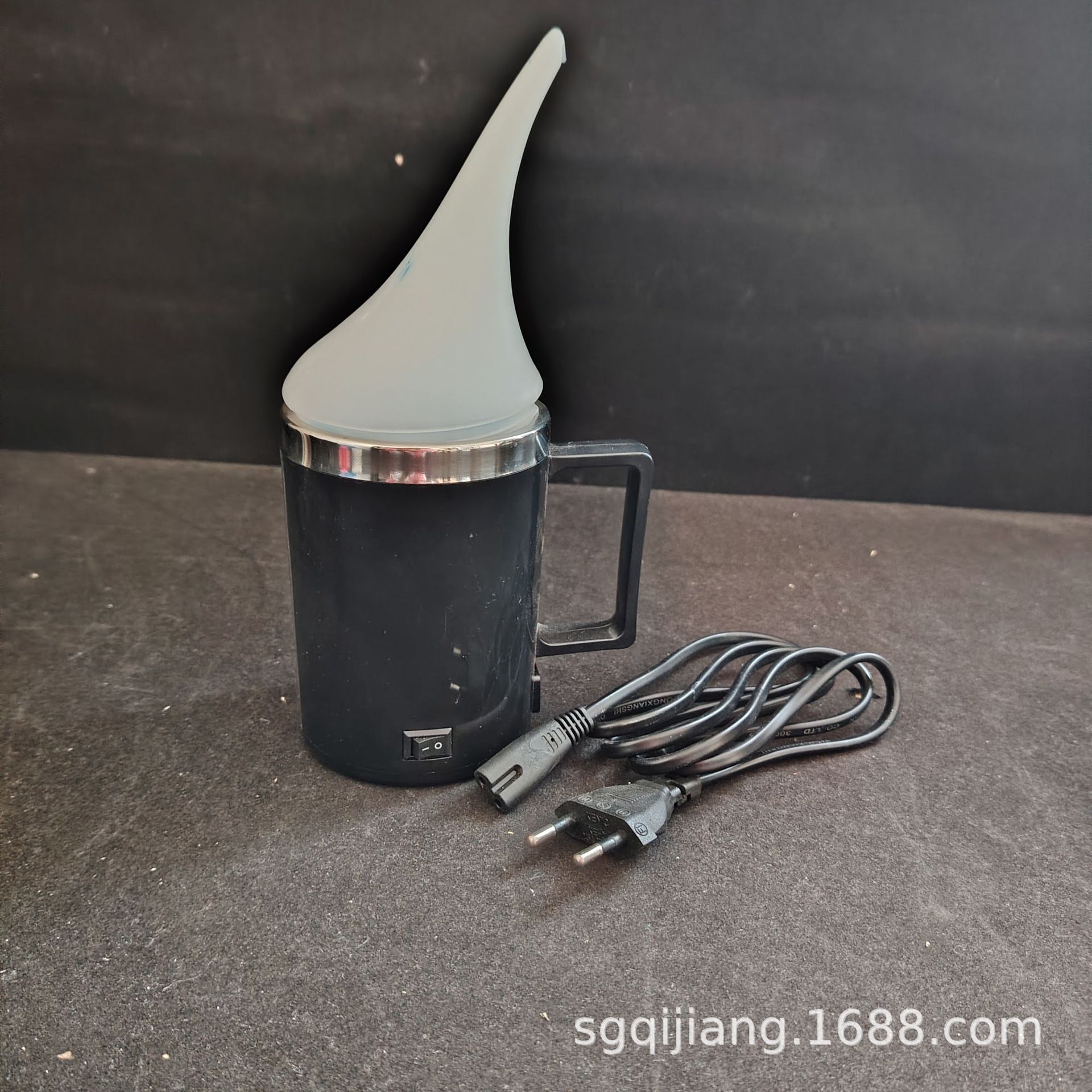 유럽 ​​규정/검은색 컵 + 깔때기 뚜껑