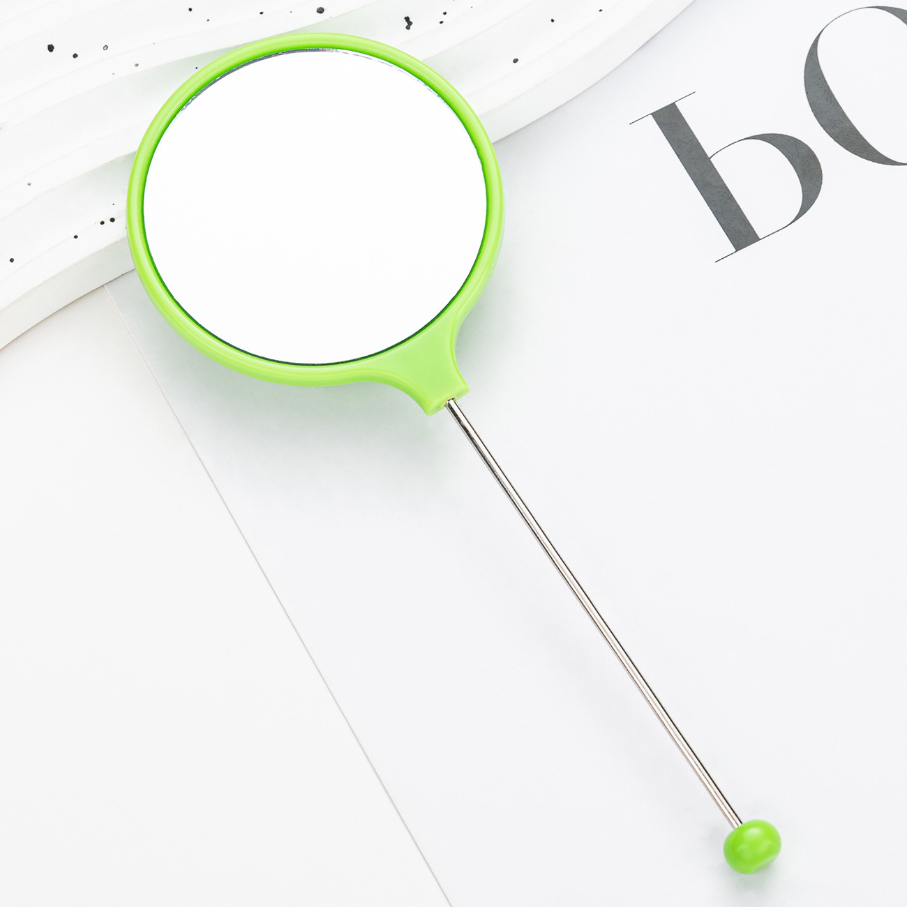 Espejo portátil de alta definición, espejo de mano, espejo de mano, espejo de maquillaje de mango especial para niñas