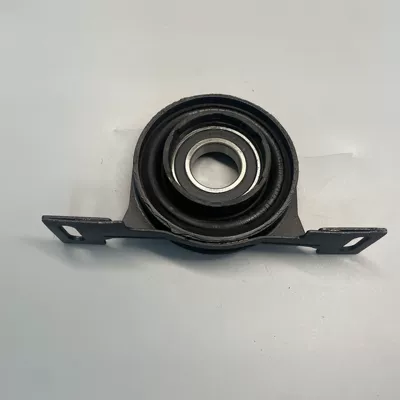Suitable for BMW 3 Series, 5 Series, 7 Series, and X5 drive shaft buffer bearings: 26121226731, 26111227410 (Other drive systems) - 26121226731