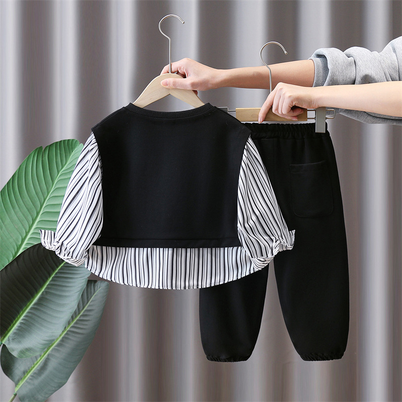 7810 traje de primavera para niños 2025 nuevo estilo estilo occidental ropa para niños suéter casual traje de dos piezas de moda para bebés guapos