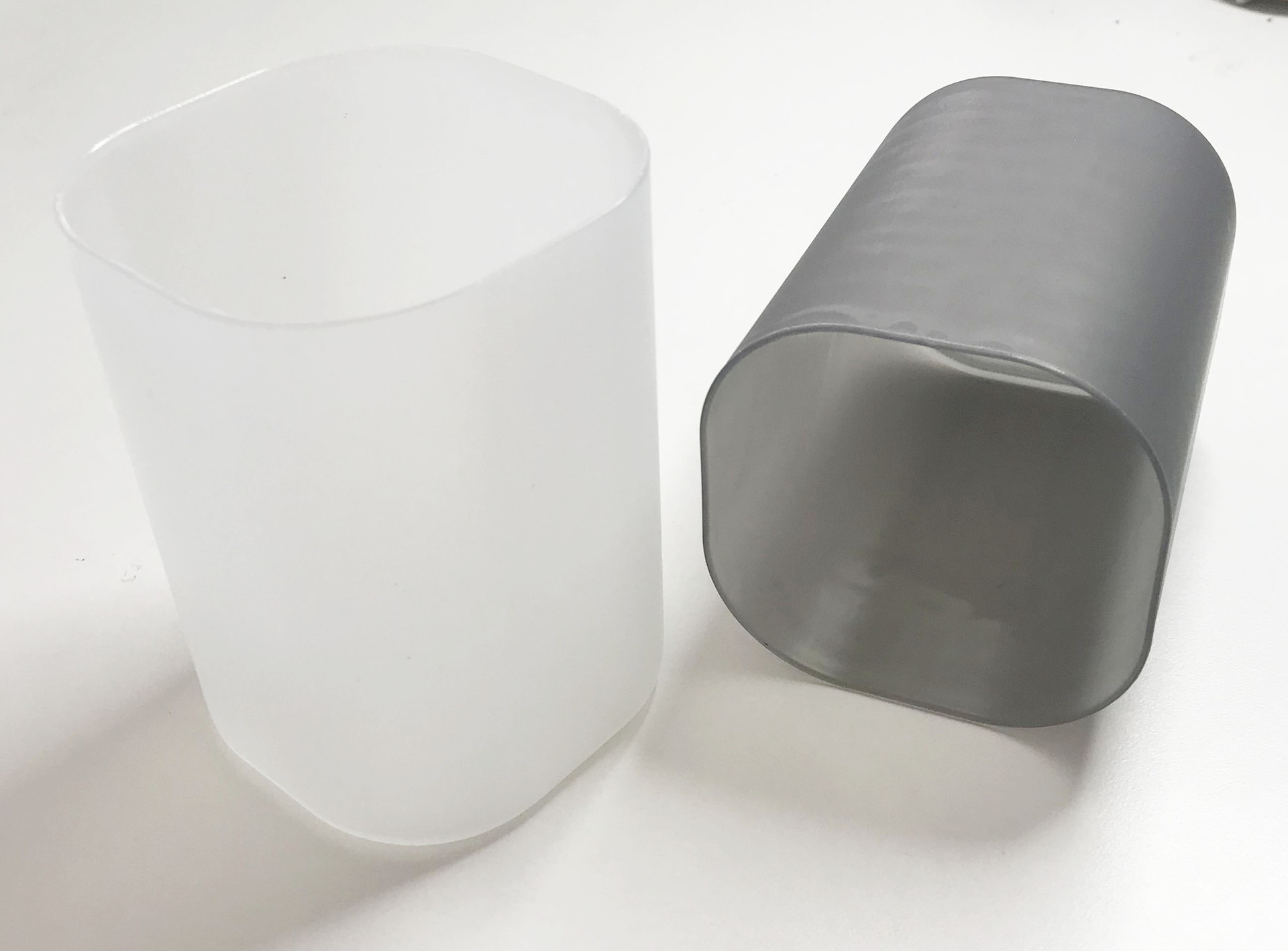 Escritorio caja de almacenamiento esmerilado simple transparente titular de la pluma papelería maquillaje cepillo lápiz labial contenedor de almacenamiento