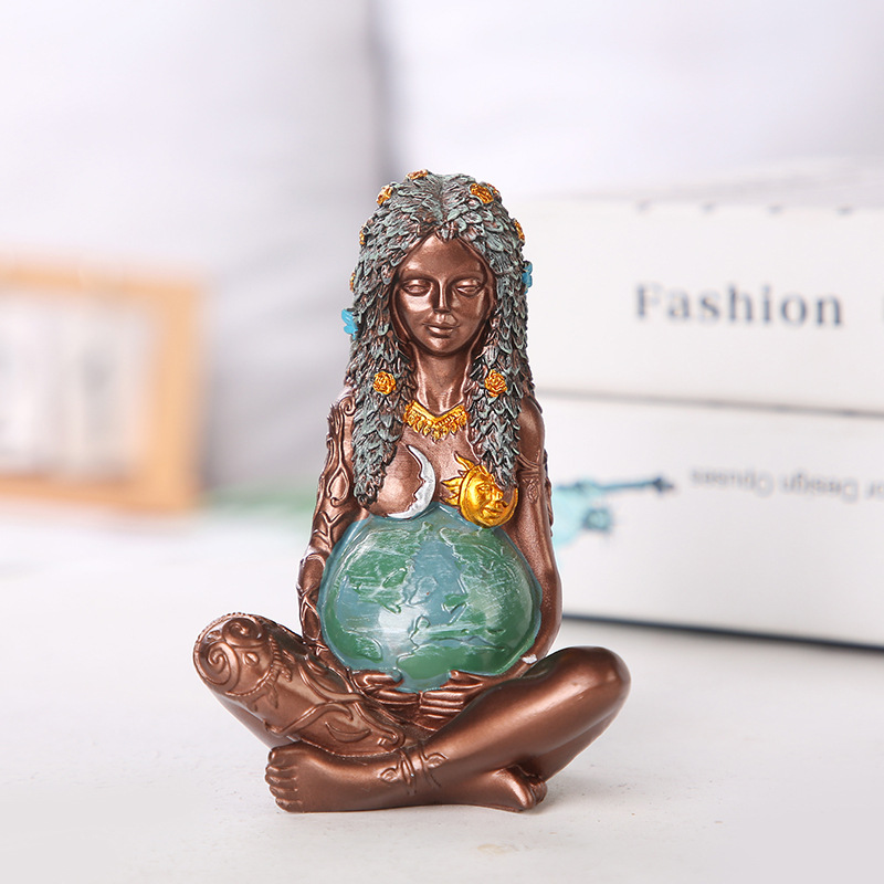 440g Weight Indoor Occasion Synthetic Resin Material Human Pattern Fashion Style Mother Earth Statue Resin Craft Ornament Desktop Decoration Wholesale 1