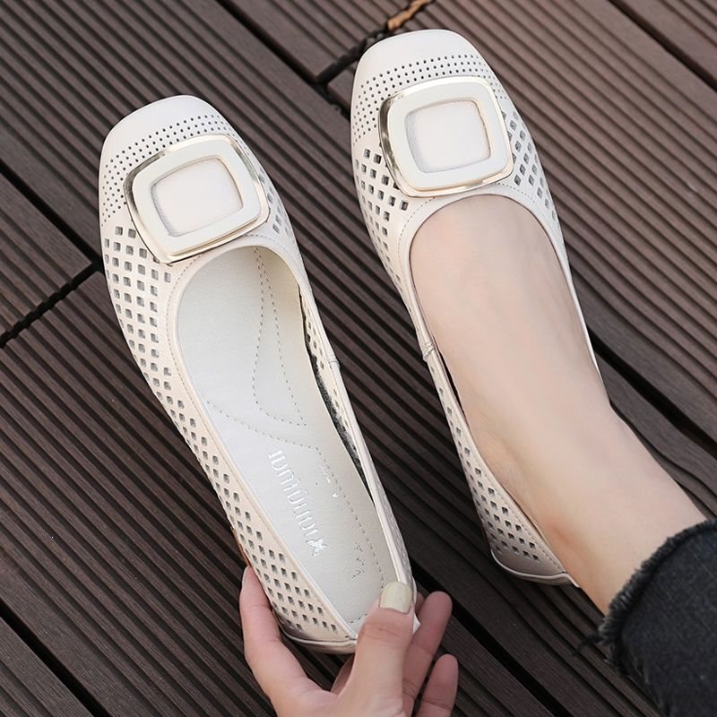 Women's Croc Shoes 2022 New Spring Summer Flat Genuine Leather Hollow Out Shoes Fashionable Shallow Soft Sole Women's Shoes Women's Croc Shoes 2022 New Spring Summer Flat Genuine Leather Hollow Out Shoes Fashionable Shallow Soft Sole Women's Shoes