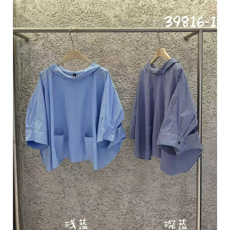 We2026 Spring/Summer New Two-Tone Hooded Large Pocket Striped Shirt Loose Pullover Short Sleeve Shirt Available in Multiple Colors We2026 Spring/Summer New Two-Tone Hooded Large Pocket Striped Shirt Loose Pullover Short Sleeve Shirt Available in Multiple Colors