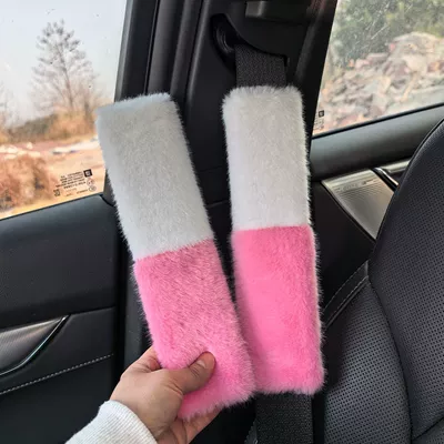 Imitation Rabbit Fur Seat Belt: Seat belt shoulder pad