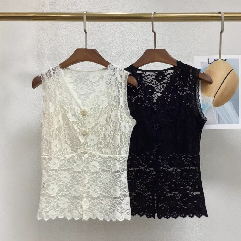 Two-Tone Comfortable and Elegant Sexy Slim-Fit V-Neck Skin-Friendly Breathable Lace Detail Versatile Spring/Summer Tank Top