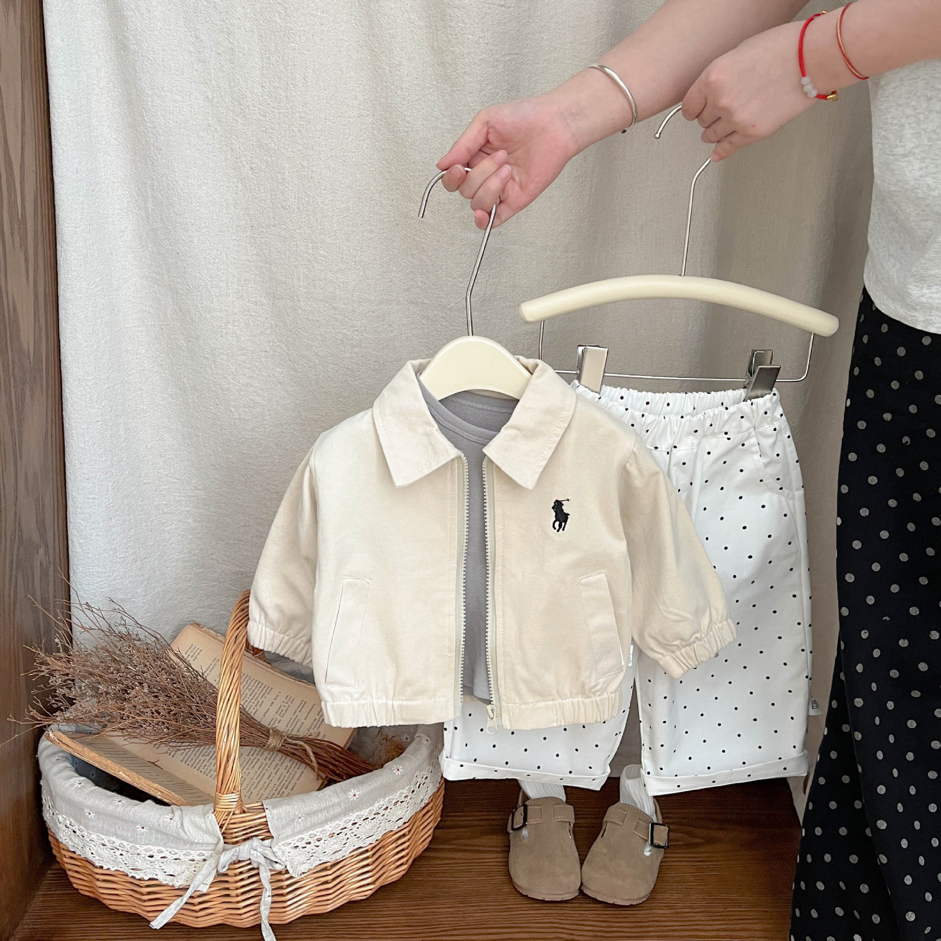 2025 Spring and Autumn Girls Korean Style Long Sleeve Tops Baby Style Embroidered Lapel Top Baby Casual Outing Wear