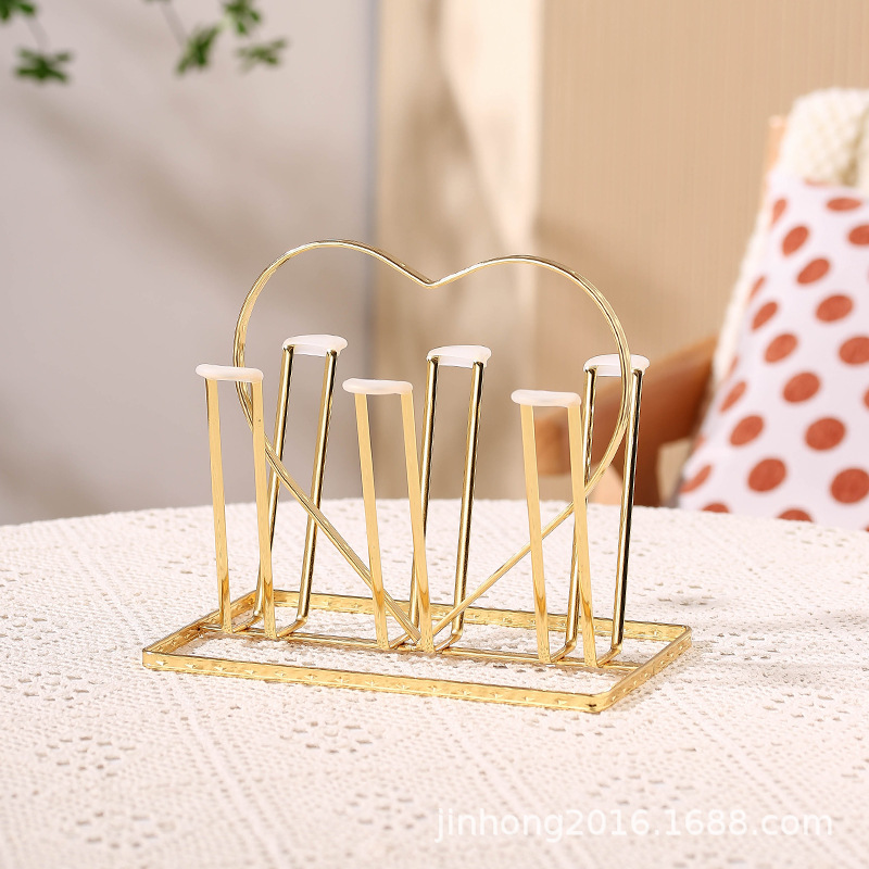 Titular de la taza de drenaje de hierro de estilo japonés de estilo europeo creativo luz piso de lujo taza de agua estante invertido juego de agua de cocina estante de almacenamiento