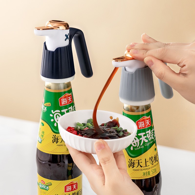 Oyster sauce squeezer squeeze mouth pump head household oyster sauce squeezer oil consumption press clip oil bottle head seasoning press mouth
