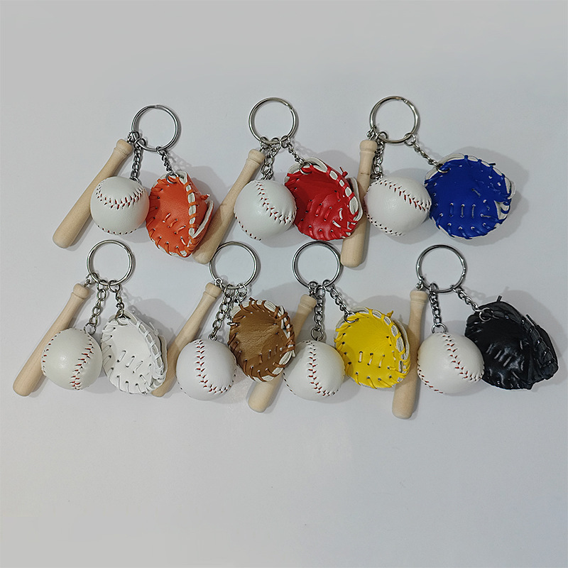 Creative Large Baseball Keychain Bag Pendant, Baseball Three-Piece Gift Set, Fashionable Couple Small Gift Ornament Creative Large Baseball Keychain Bag Pendant, Baseball Three-Piece Gift Set, Fashionable Couple Small Gift Ornament