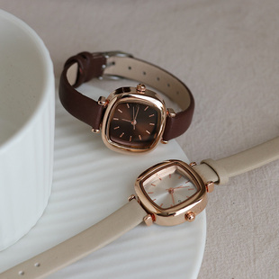 ����ֱ�Ů��W��insС���OӋ�p�ݺ��s���|�ļ�Ƥ��С���PŮʿ��