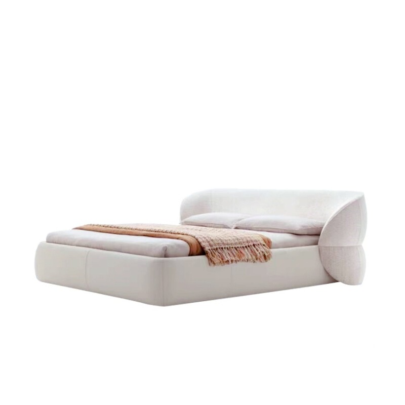 Minimalist Cream-Style Lamb Wool Fabric Bed, Modern Internet-Famous Creative Designer Curved Edge Floor-Standing Bed