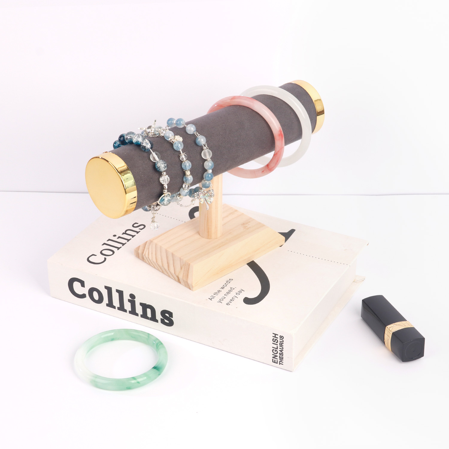 �޲���������չʾ�����������ֱ���Ȧ���ɼ�����Ʒ���鱦չʾ����