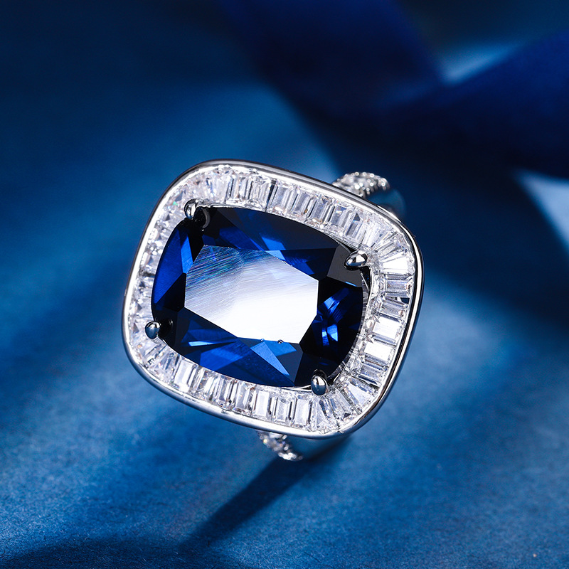 2024 nuevo estilo Zhuang Sheng joyería cobre inferior chapado en oro simulación color tesoro corindón grasa luz rectangular anillo de lujo hembra 12*16