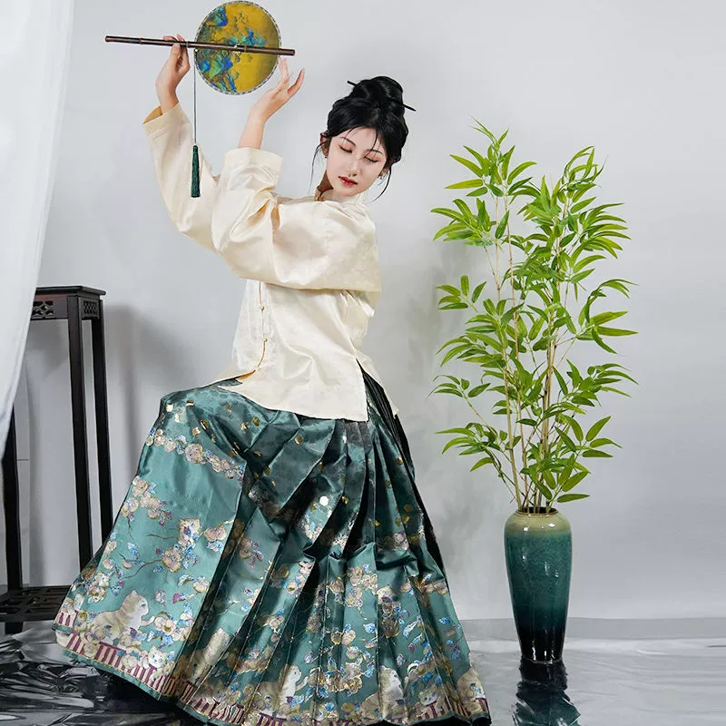 Аутентичная [Оранжевая хурма непараллельная] Оригинальная юбка с украшением в виде лошади и цветка для макияжа, повседневная женская юбка династии Мин, династия хань 202, весна и лето, новый стиль