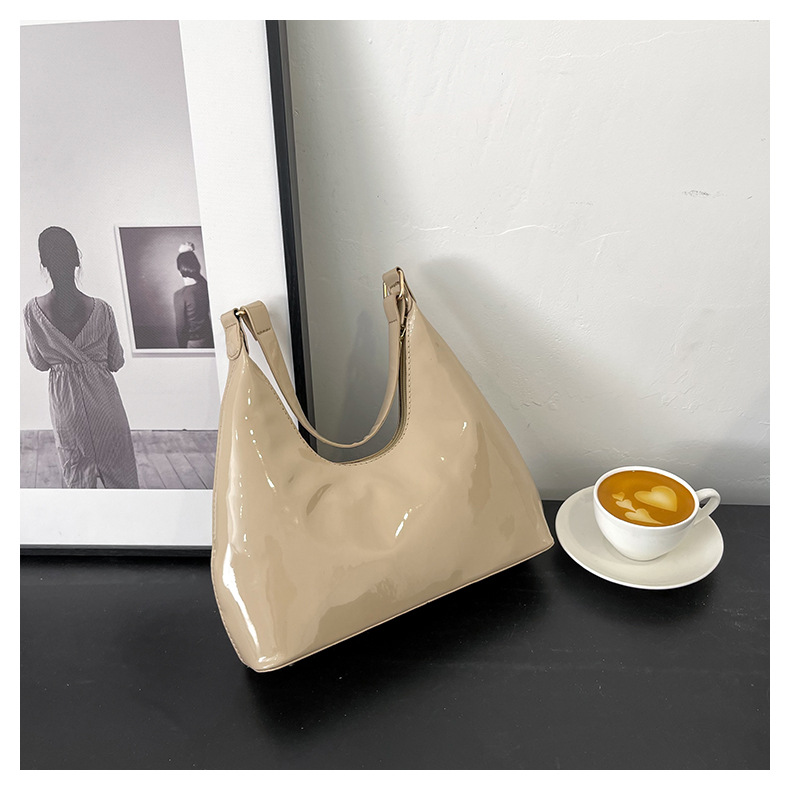660g Weight Nylon Lining Material Zipper Closure Type Single Shoulder Strap Strap Type Underarm Bag Bags Type Daily, Shopping Occasion Pu Leather Material Solid Color Pattern All Seasons Season Women's Gender Streetwear Style Pillow Shape Shape Small Size Women's Small Pu Leather Solid Color Streetwear Pillow Shape Zipper Underarm Bag 13