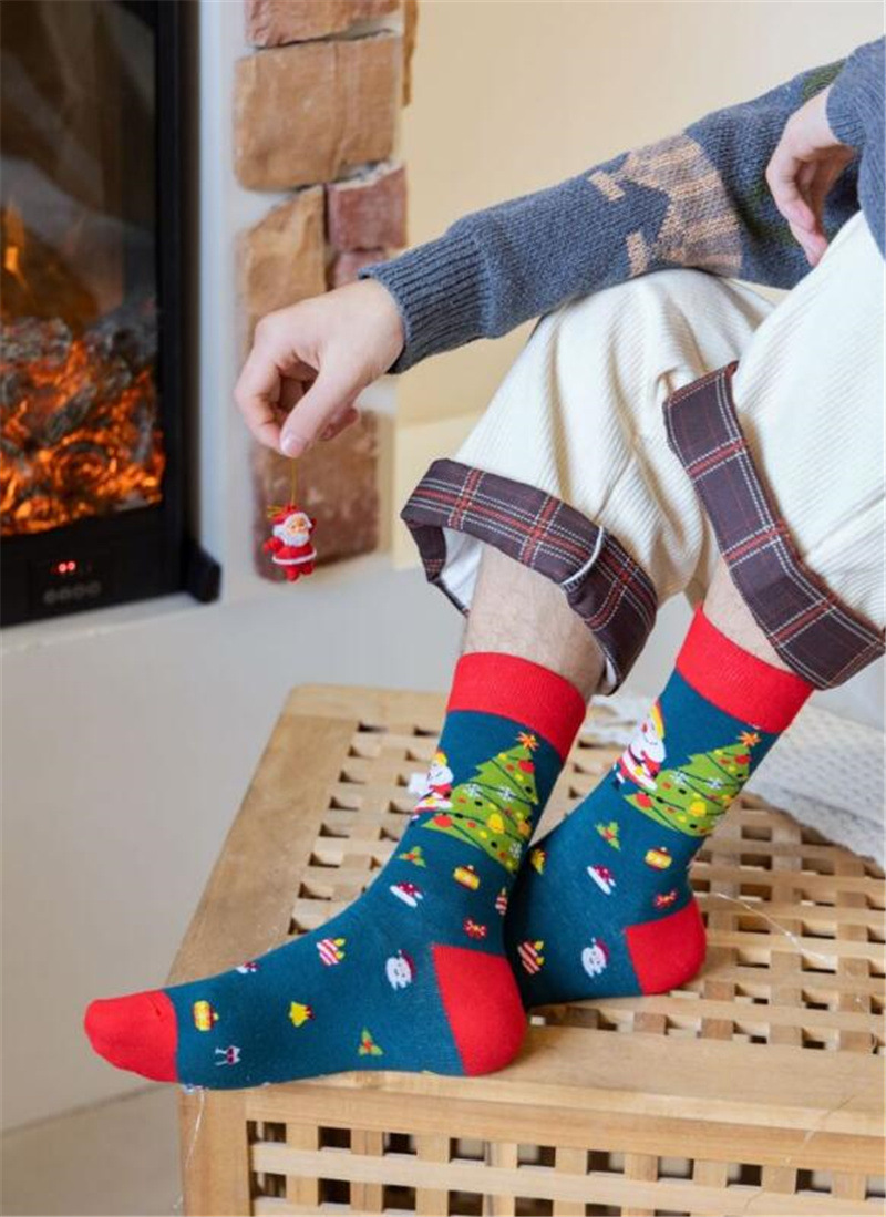 Unisex Christmas Cartoon Cotton Crew Socks A Pair display picture 1