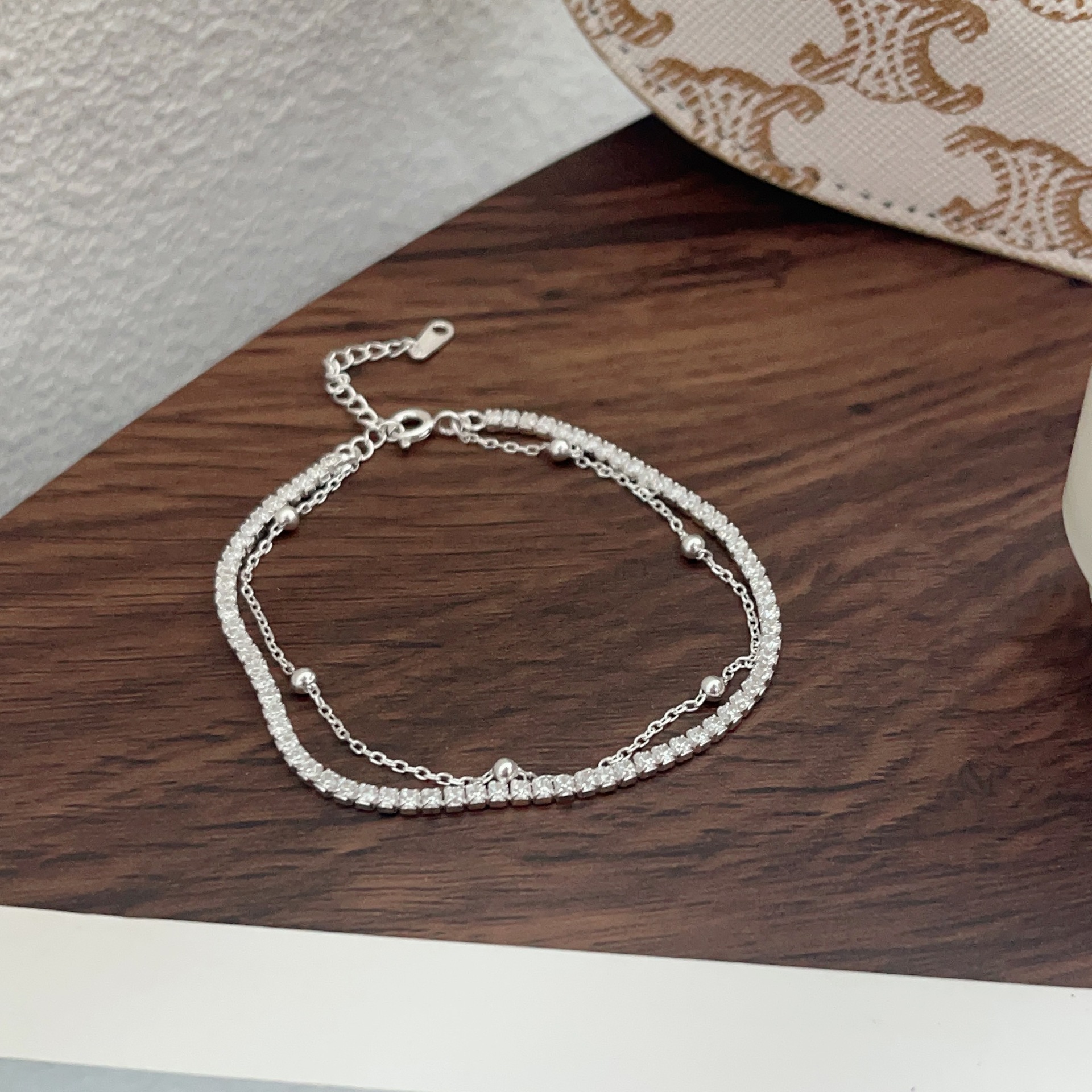 Round beads with zircon