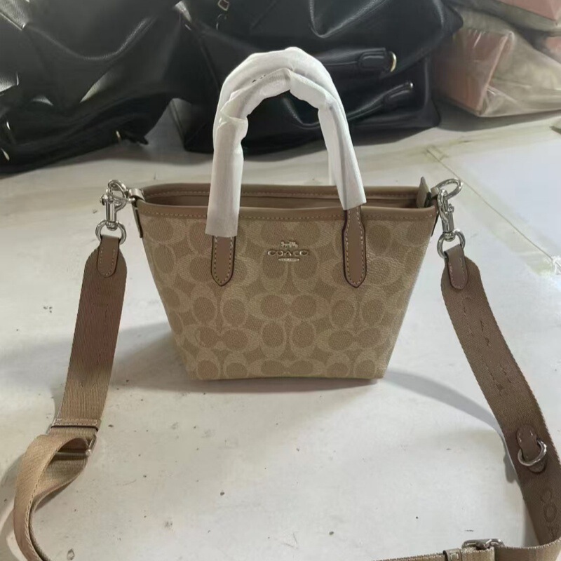 C Home 24 New Mini City15 Mini Tote Bag Fashion Shoulder Crossbody Dumpling Bag Portable Big Brand Women's Bag C Home 24 New Mini City15 Mini Tote Bag Fashion Shoulder Crossbody Dumpling Bag Portable Big Brand Women's Bag