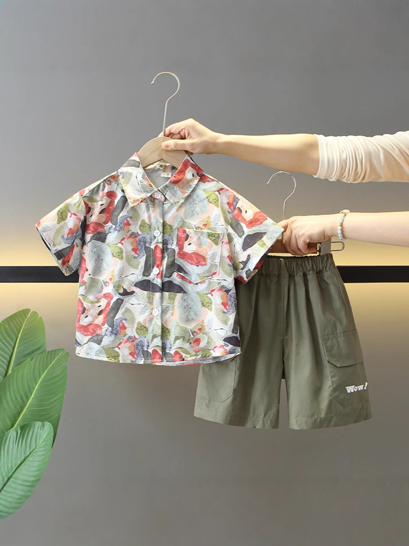 Conjunto de Camisa Floral de Verano para Niños 7870, Estilo Verano 2026, Conjunto de Tres Piezas de Pantalones Cortos de Manga Corta para Bebés, Ropa Infantil