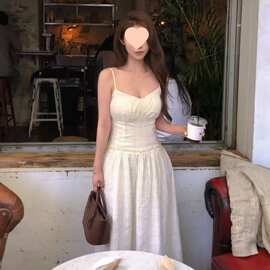 INS博主款 韩系气质甜美吊带边腰线显瘦百搭日常连衣裙图片色