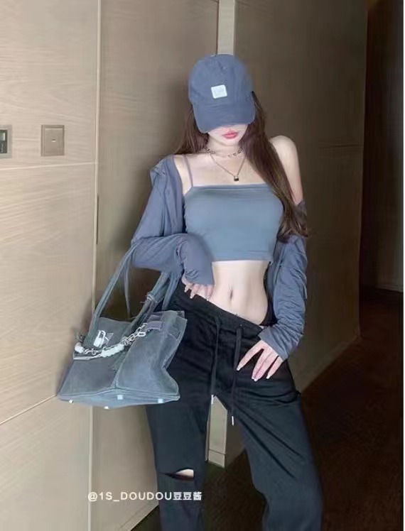 Nueva seda de hielo color sólido camisola mujeres verano con látex pecho pad desgaste exterior superior belleza la correa delgada base tubo superior