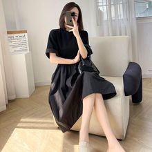 夏季2025新款韩版黑色赫本风短袖连衣裙女宽松大码显瘦遮肉A字裙