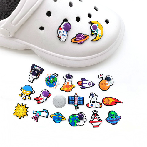 Cartoon Cute Astronaut Series Planet Space Cavern Shoes Flower Shoe Buckle Removable DIY Shoe Accessories Gift
