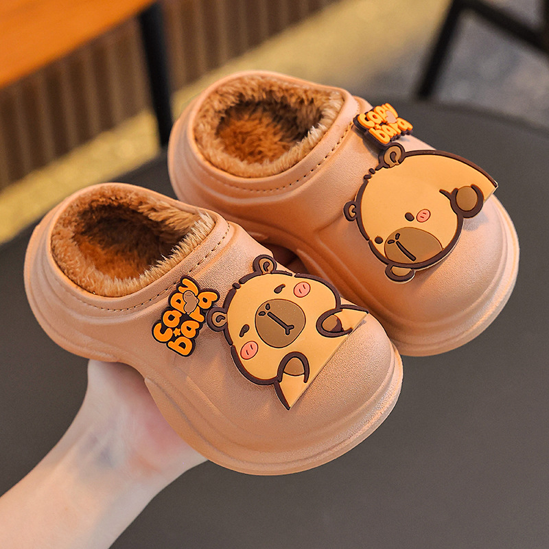 Capibara invierno zapatillas de algodón para niños y niñas calentamiento de terciopelo impermeable en el hogar zapatos de algodón para niños mayores