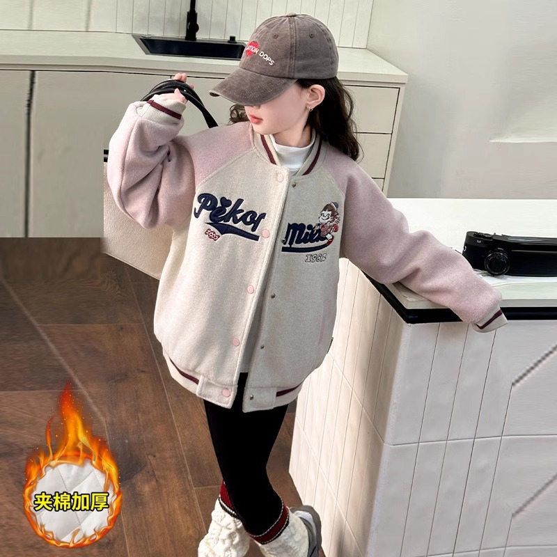 소녀 코트 가을 겨울 2025 새로운 스타일 서양식 어린이 옷 가을 기모 여자 모직 야구 세트 탑