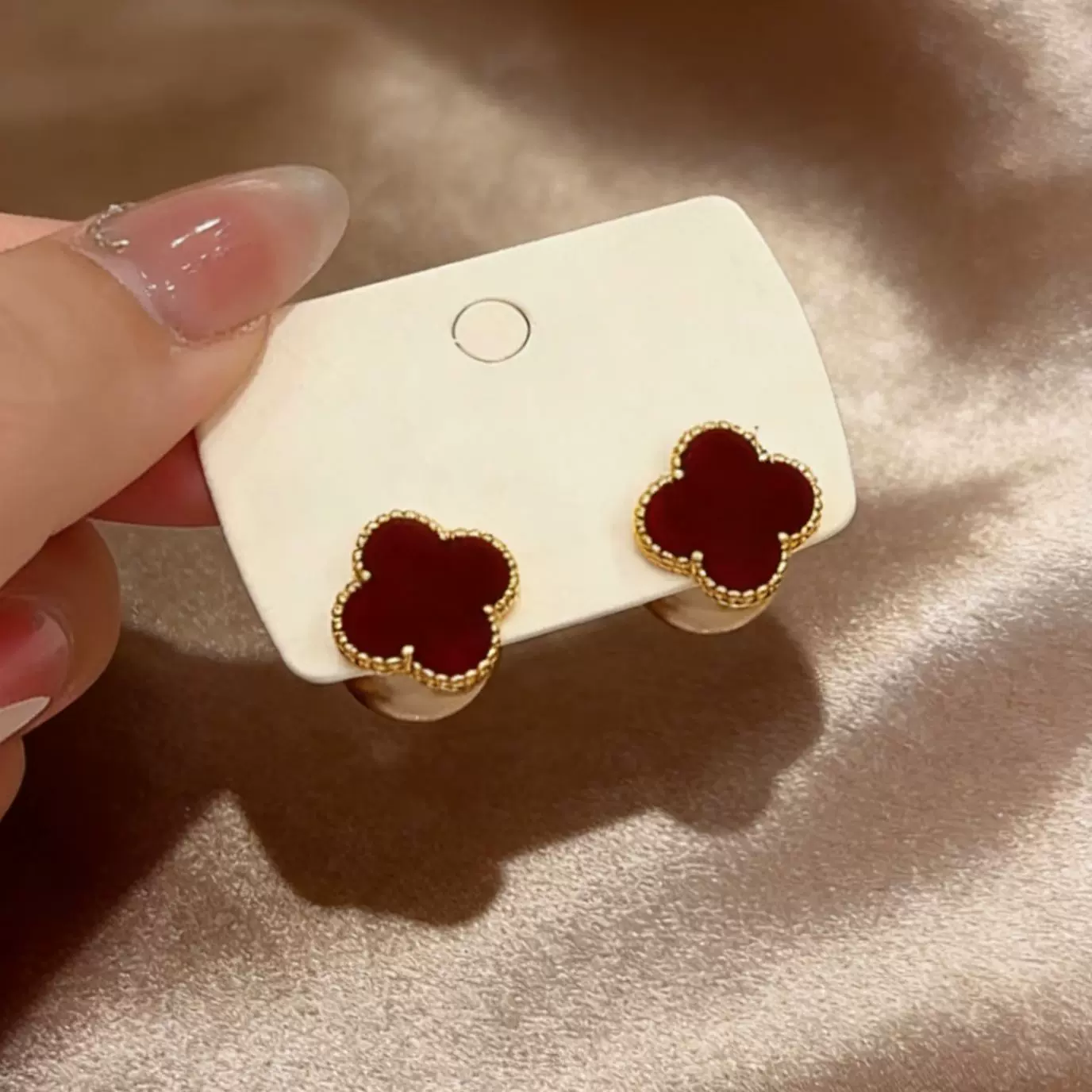 韩版百搭植绒四叶草珍珠耳钉高级感设计一款两戴耳坠小众时尚耳饰