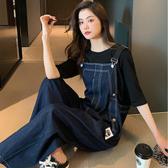 年齢を減らすファッションのデニムの背もたれのズボンの女性の春秋の新型の韓国版のchiはゆったりしています。