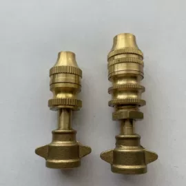 喷嘴、喷头;接头;农机配件