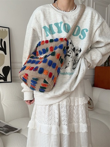 311111 Fuzzy Water Bucket Bags Women's Bags  New Model Crossbody Bags Hand-Held Single Shoulder Bags Street Collection Bags