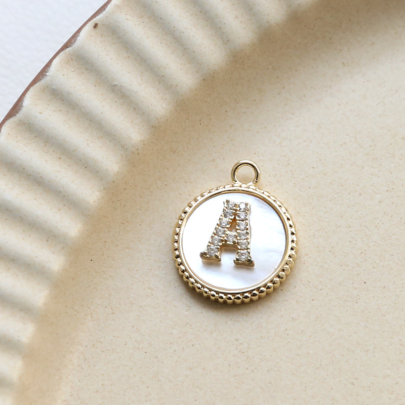 3g Weight Shell, Zircon Inlay Material Charms, Jewelry Accessories Classification 1 Piece Quantity Copper Material Round, Letter Pattern Plating, Inlay Design Simple Style Style 1 Piece Copper Shell Zircon Round Letter 7