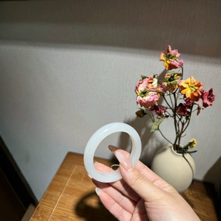 Jin Yu Tang imperial concubine bracelet jade wrist clear sound boutique Hetian jade cuiqing imperial concubine bracelet jade gentle and delicate