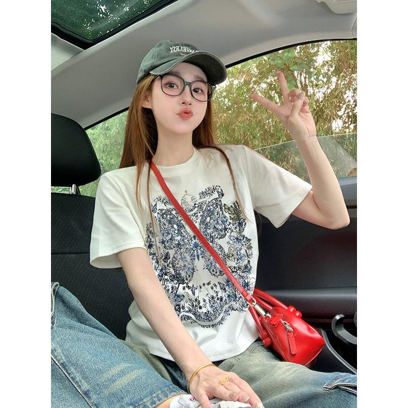 Белая тяжелая хлопковая футболка с короткими рукавами женская летняя 2024 американский прилив дизайн дизайн бабочки принт свободный топ