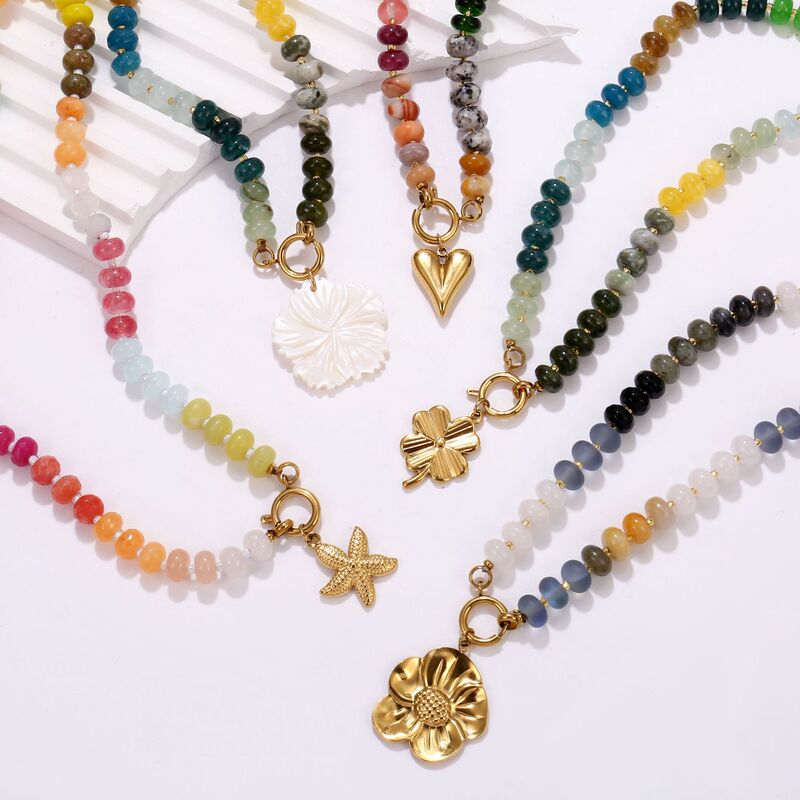 Cross-border Amazon New Bohemian Natural Stone Beaded Necklace Stainless Steel Love Flower Pendant Clavicle Chain